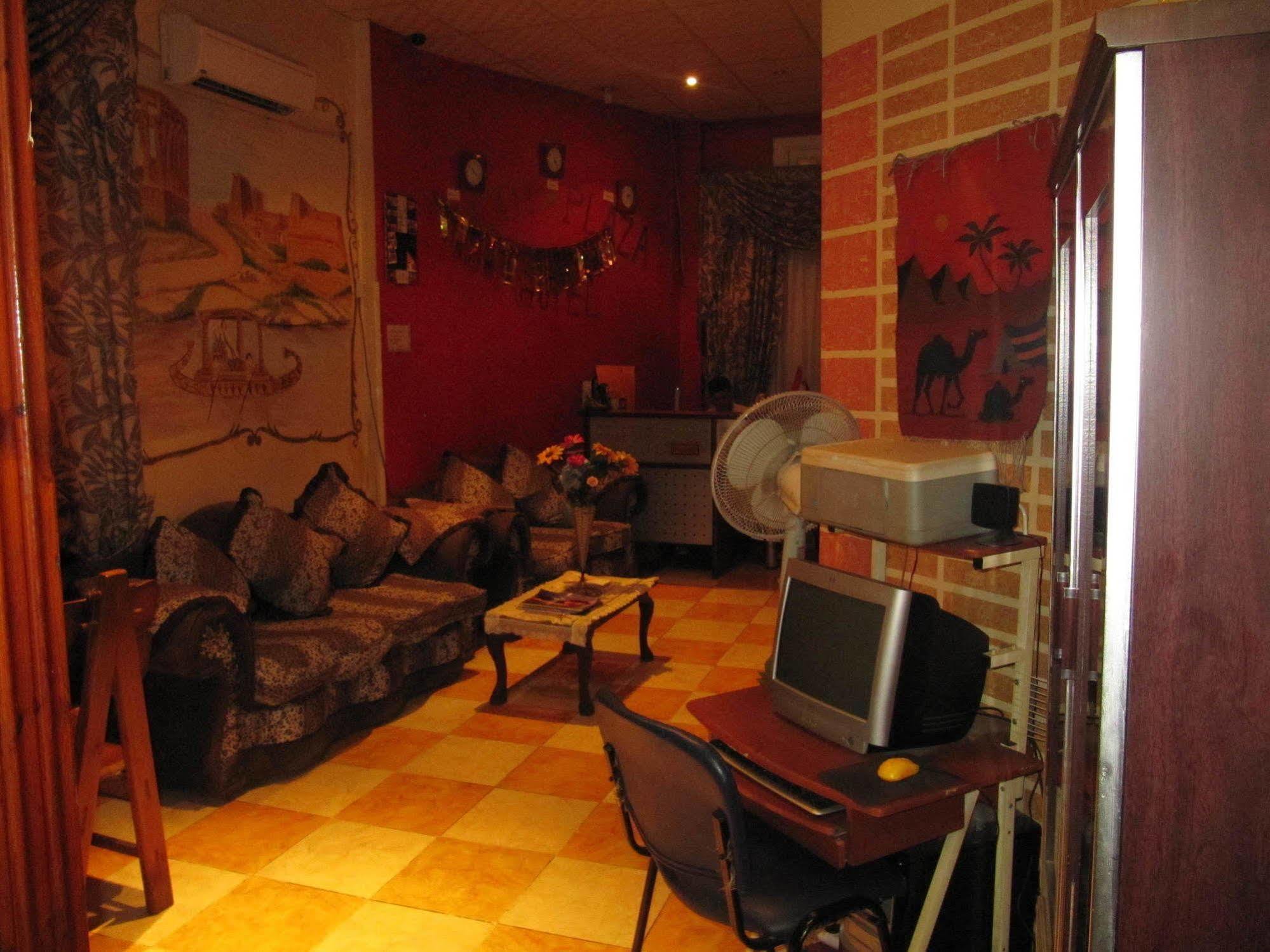 City Plaza Hostel Каир Экстерьер фото
